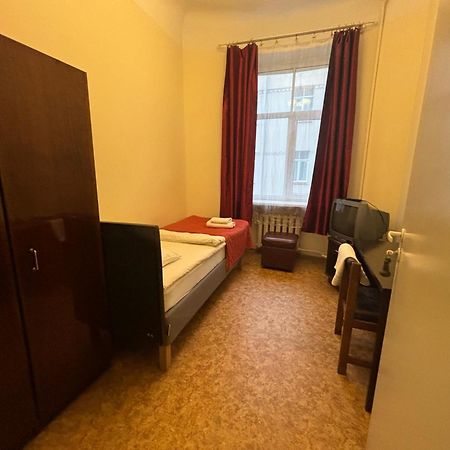 Hostel Viktorija With Private Rooms Riga Dış mekan fotoğraf