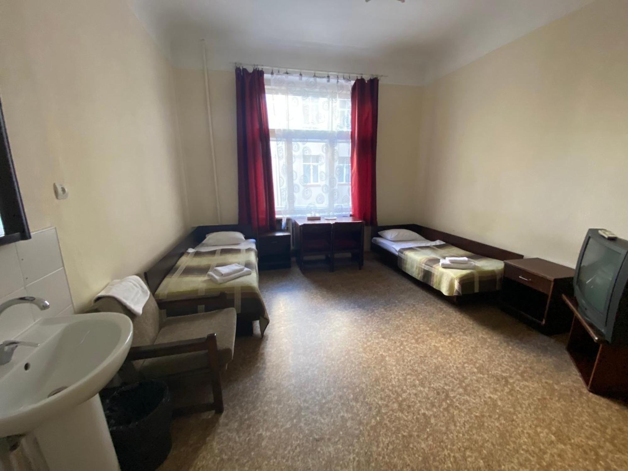 Hostel Viktorija With Private Rooms Riga Dış mekan fotoğraf