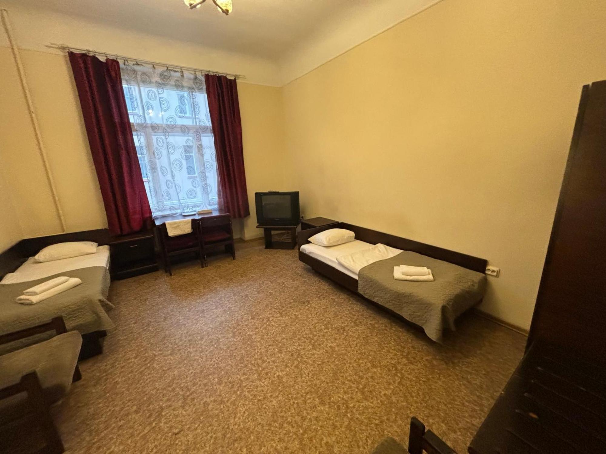 Hostel Viktorija With Private Rooms Riga Dış mekan fotoğraf